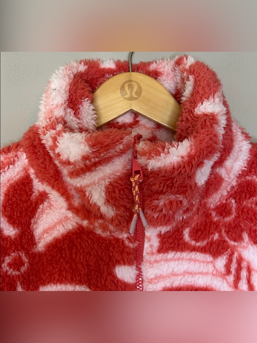 American Eagle Red/White Bear Hug Cozy Sherpa Zip Jacket Size Med Oversized Fall - Picture 8 of 13